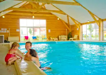 Residence with an indoor swimming pool